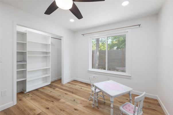 Interior, Recessed Lighting, Wood Texture Flooring