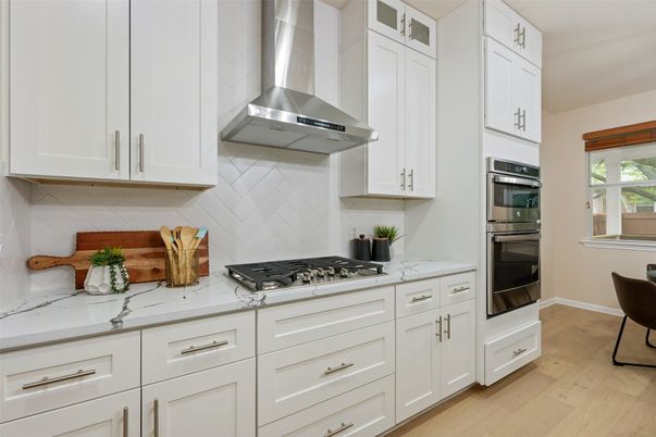 Interior, Kitchen, Stainless Steel Appliances, Wood Texture Flooring