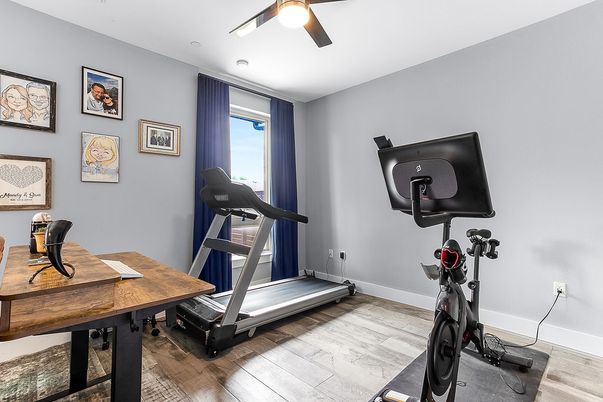 Fitness Equipment, Interior, Recessed Lighting, Wood Texture Flooring