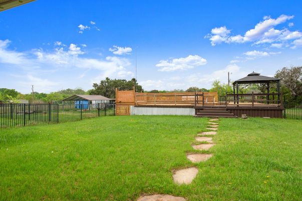 Backyard, Exterior, Hot Tub