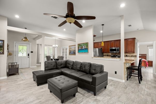 Chandelier, Dining room, Interior, Kitchen, Living room, Pendant Lights, Recessed Lighting, Stainless Steel Appliances