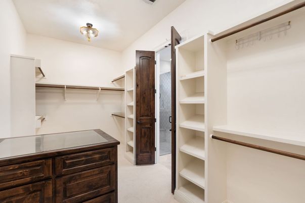 Interior, Walk-in Closets