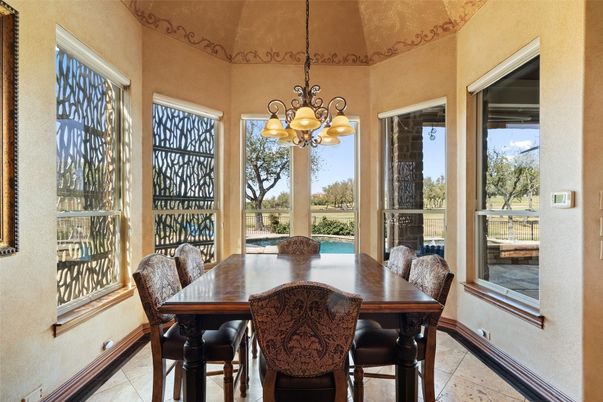 Chandelier, Dining room, Interior