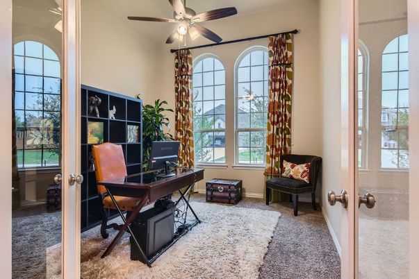Home Office, Interior