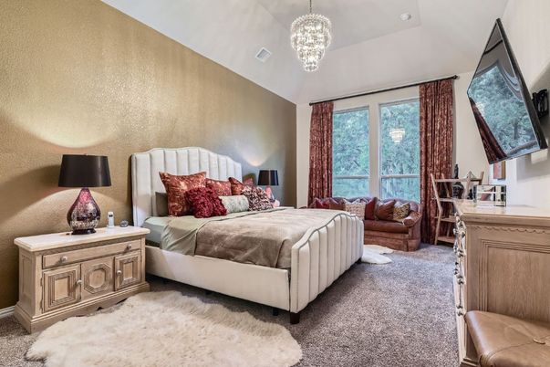 Bedroom, Chandelier, Interior, Pendant Lights