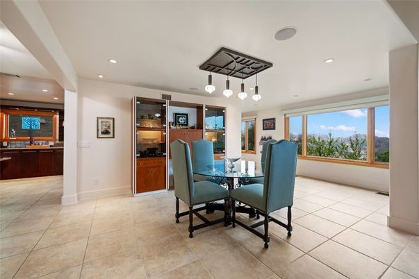 Dining room, Interior, Pendant Lights, Recessed Lighting
