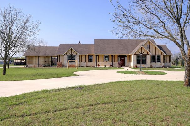 Backyard, Exterior, Facade, Ranch