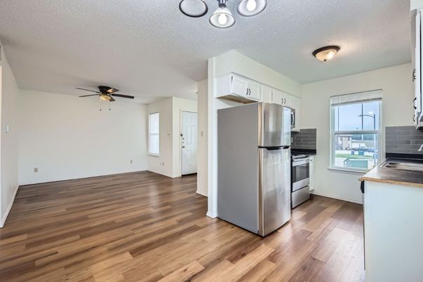 Interior, Kitchen, Stainless Steel Appliances, Wood Texture Flooring