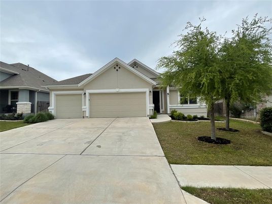 Attached, Exterior, Facade, Ranch