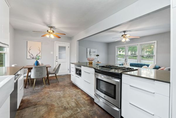 Dining room, Interior, Kitchen, Stainless Steel Appliances