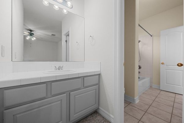 Bathroom, Interior, Tile Countertops