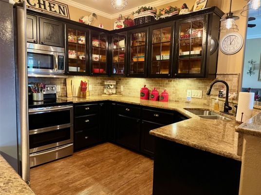 Interior, Kitchen, Stainless Steel Appliances, Wood Texture Flooring