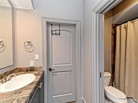 Bathroom, Interior, Tile Countertops
