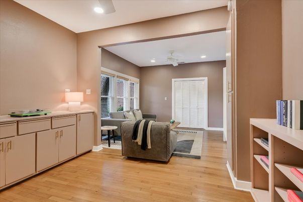 Interior, Recessed Lighting, Wood Texture Flooring