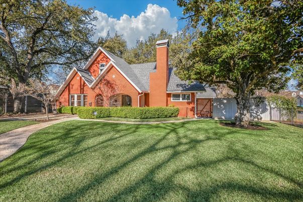 Backyard, Exterior, Facade, Brick Facade, Tudor Revival