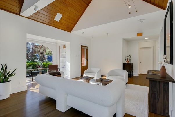 Interior, Living room, Recessed Lighting, Wooden Ceilings, Wood Texture Flooring
