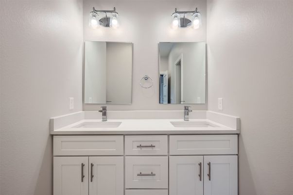 Bathroom, Dual Sink Vanities, Interior
