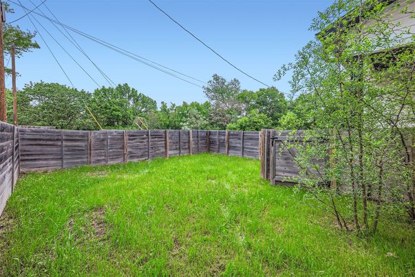 Backyard, Exterior