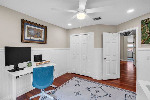 Home Office, Interior, Recessed Lighting, Wood Texture Flooring