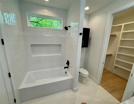 Bathroom, Interior, Recessed Lighting, Wood Texture Flooring