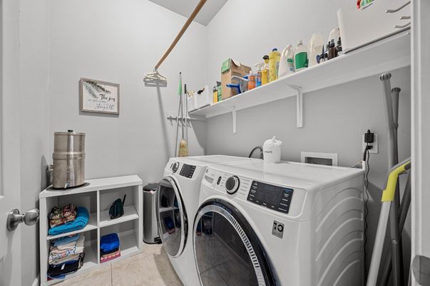Interior, Washer