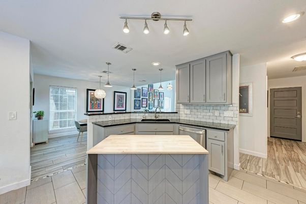 Interior, Kitchen, Pendant Lights, Recessed Lighting, Wood Texture Flooring