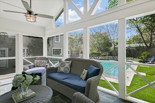 Interior, Pool, Sun Room