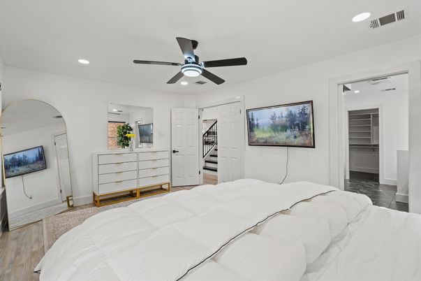 Bedroom, Interior, Recessed Lighting, Wood Texture Flooring