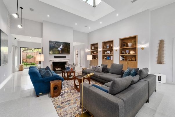 Fireplace, Interior, Living room, Pendant Lights, Recessed Lighting