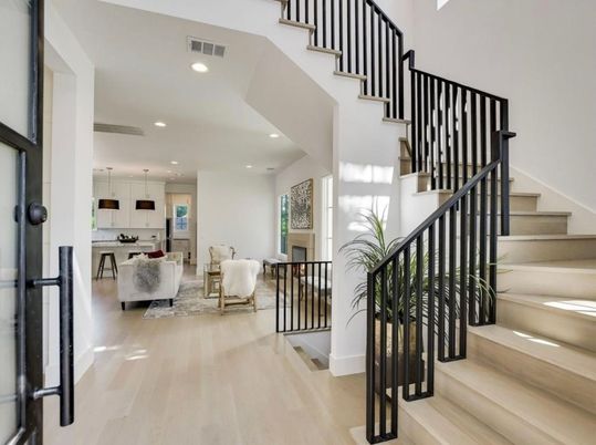 Interior, Living room, Pendant Lights, Recessed Lighting, Wood Texture Flooring