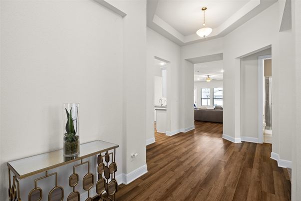 Interior, Pendant Lights, Wood Texture Flooring