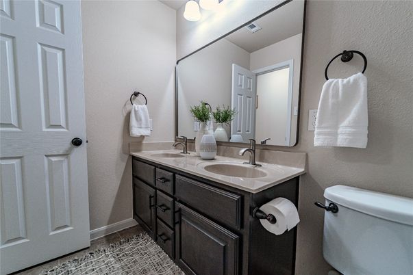 Bathroom, Dual Sink Vanities, Interior