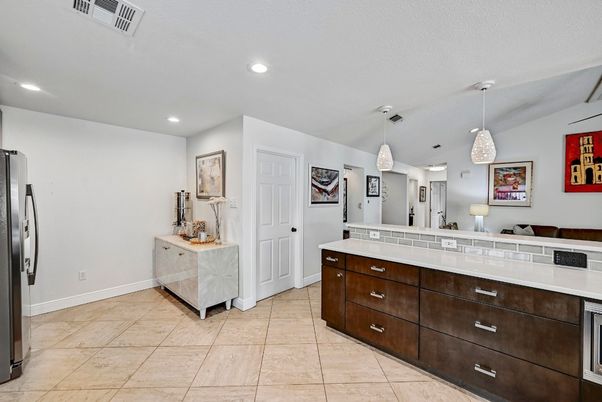 Interior, Kitchen, Pendant Lights, Recessed Lighting