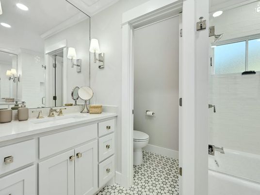 Bathroom, Interior, Recessed Lighting