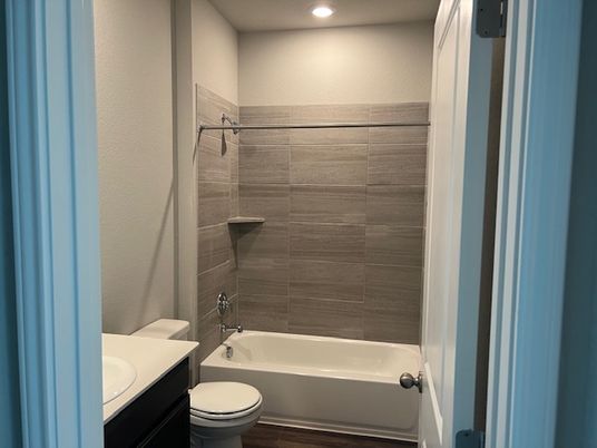 Bathroom, Interior, Recessed Lighting