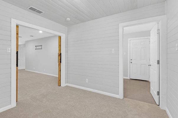 Empty room, Interior, Recessed Lighting