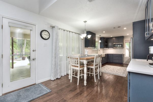 Dining room, Interior, Kitchen, Pendant Lights, Recessed Lighting, Wood Texture Flooring