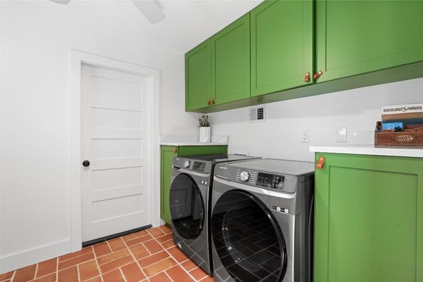 Interior, Washer