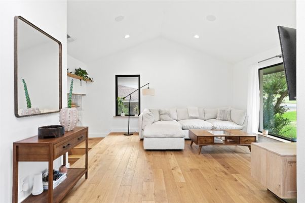 Interior, Living room, Recessed Lighting, Wood Texture Flooring
