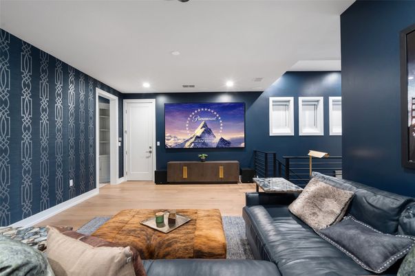 Interior, Living room, Recessed Lighting, Wood Texture Flooring