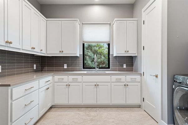 Interior, Recessed Lighting, Washer