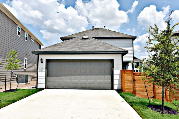 Detached Garage, Exterior
