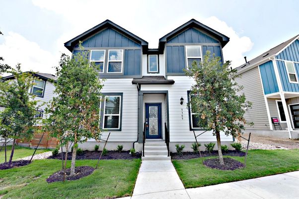 Exterior, Facade, Queen Anne Victorian