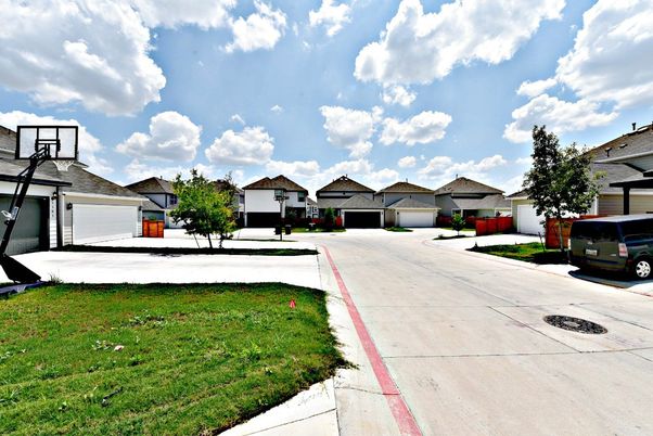 Detached Garage, Exterior