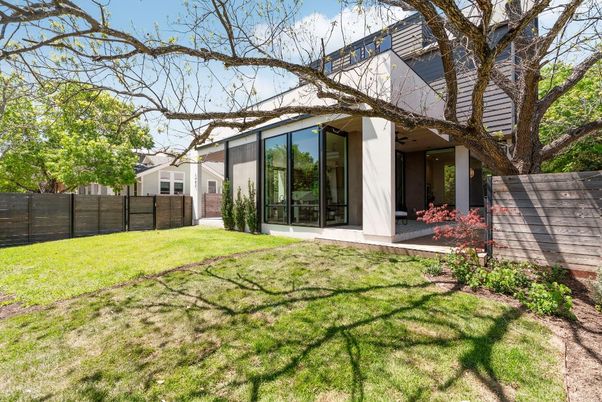 Backyard, Exterior, Facade, Modern