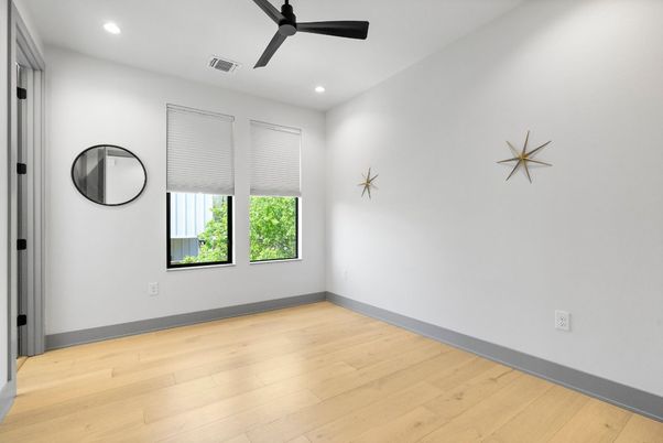 Empty room, Interior, Recessed Lighting, Wood Texture Flooring