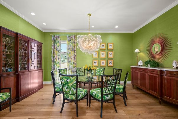 Chandelier, Dining room, Interior, Recessed Lighting, Wood Texture Flooring