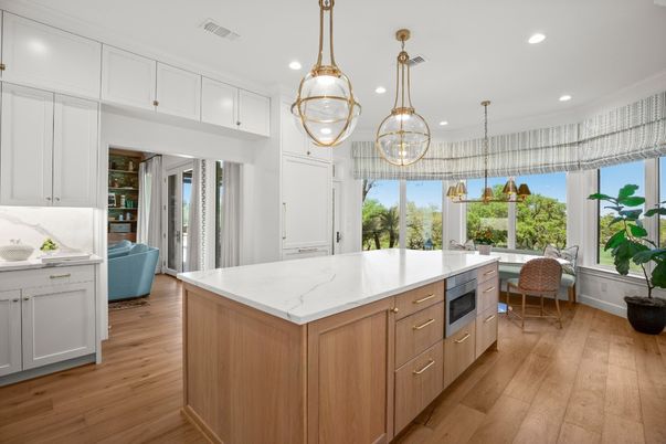 Dining room, Interior, Kitchen, Pendant Lights, Recessed Lighting, Wood Texture Flooring