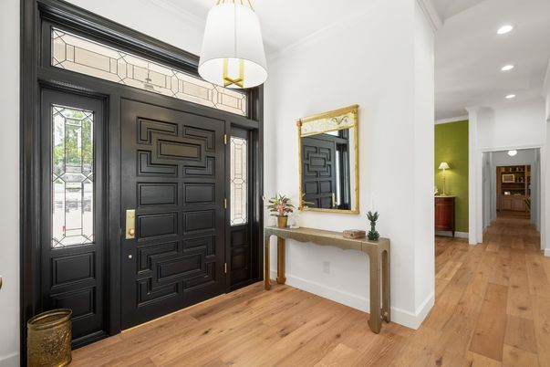 Interior, Pendant Lights, Recessed Lighting, Wood Texture Flooring