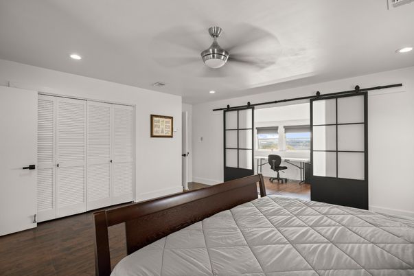 Bedroom, Interior, Recessed Lighting, Wood Texture Flooring